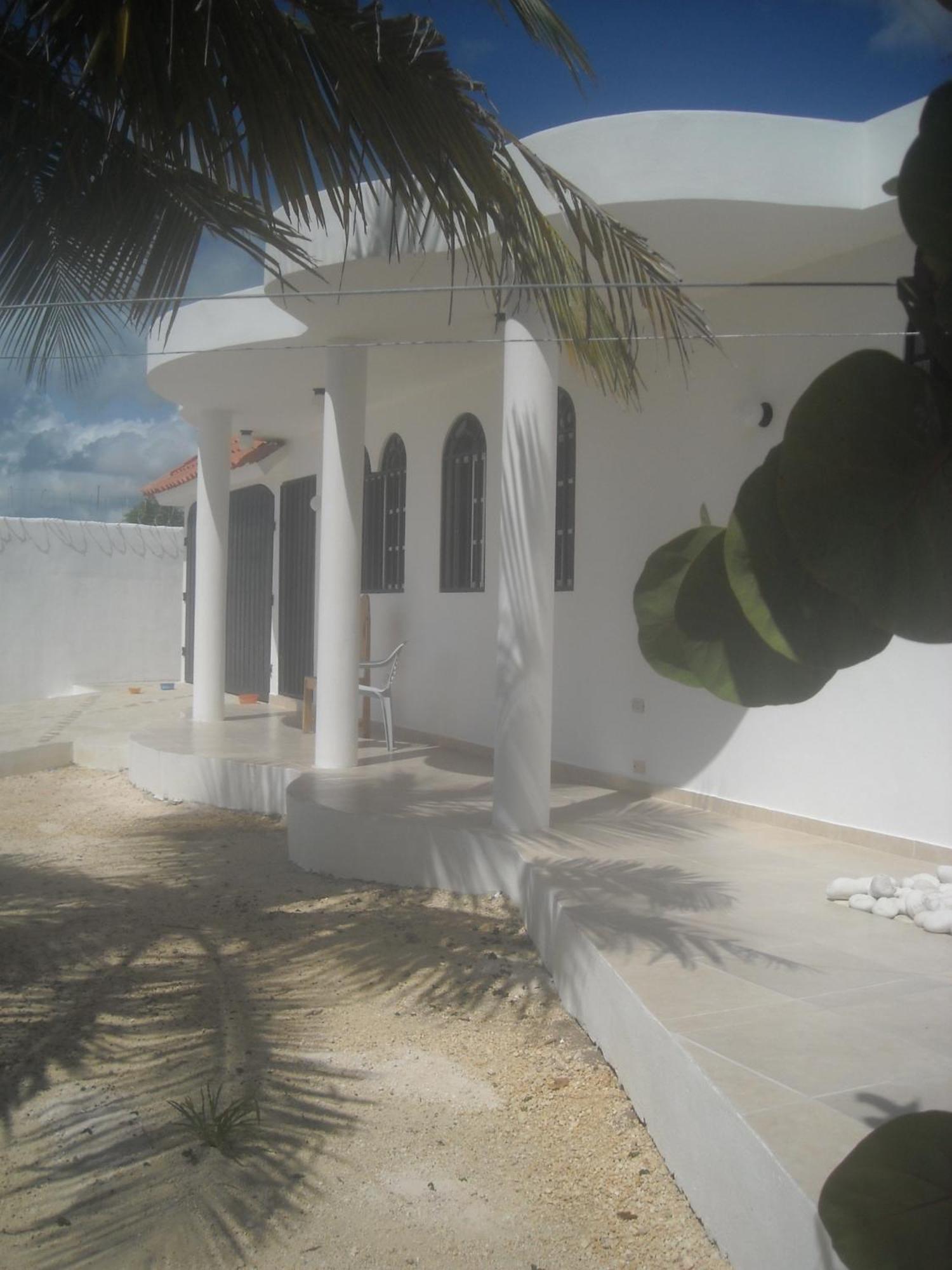 Guesthouse Villa La Isla Λα Ρομάνα Εξωτερικό φωτογραφία
