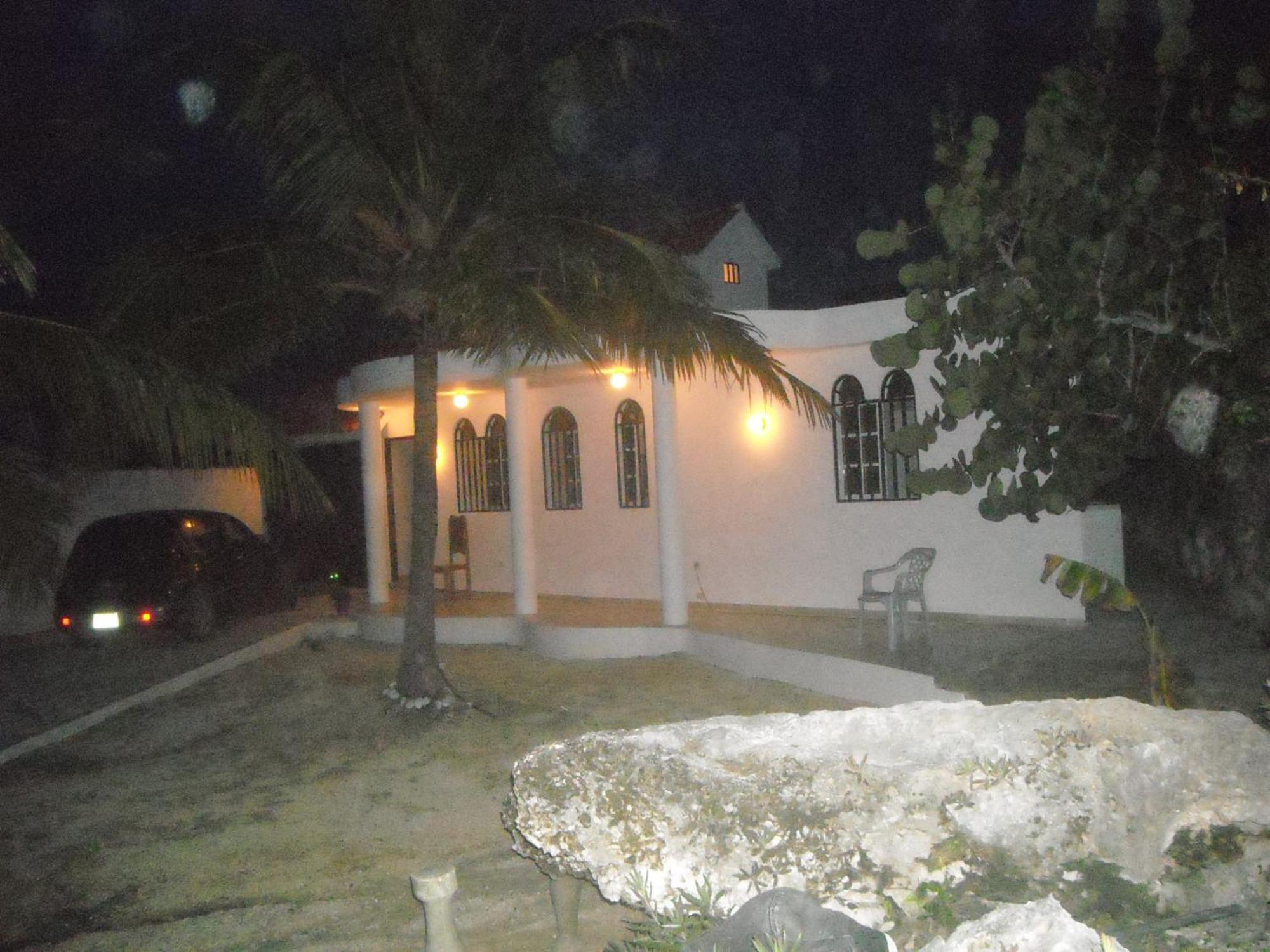 Guesthouse Villa La Isla Λα Ρομάνα Εξωτερικό φωτογραφία